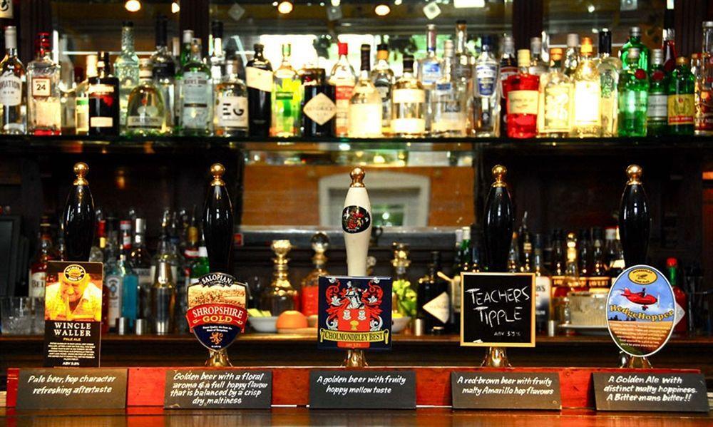 The Cholmondeley Arms Ξενοδοχείο Wrenbury Εξωτερικό φωτογραφία