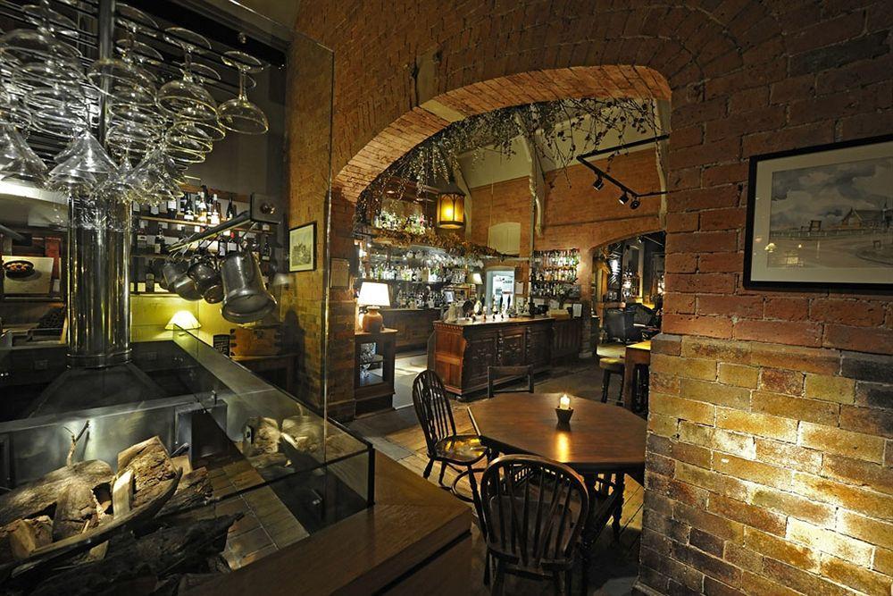 The Cholmondeley Arms Ξενοδοχείο Wrenbury Εξωτερικό φωτογραφία
