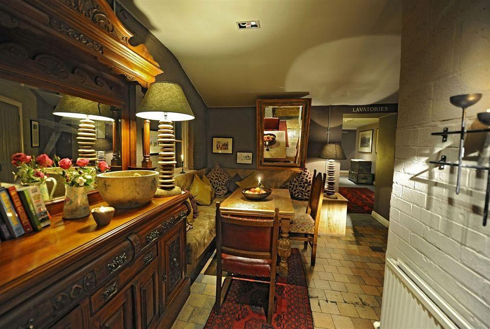 The Cholmondeley Arms Ξενοδοχείο Wrenbury Εξωτερικό φωτογραφία
