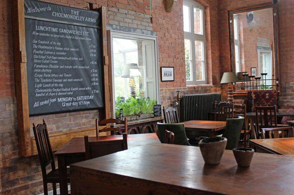 The Cholmondeley Arms Ξενοδοχείο Wrenbury Εξωτερικό φωτογραφία