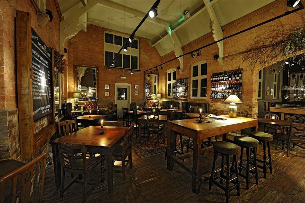 The Cholmondeley Arms Ξενοδοχείο Wrenbury Εξωτερικό φωτογραφία